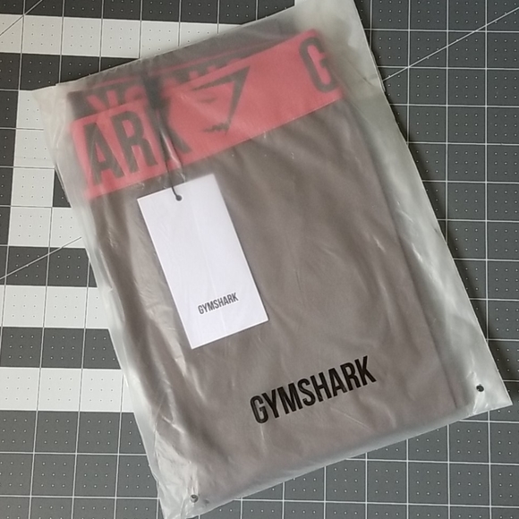 NEW
GYMSHARK FIT LEGGINGS - Picture 6 of 8